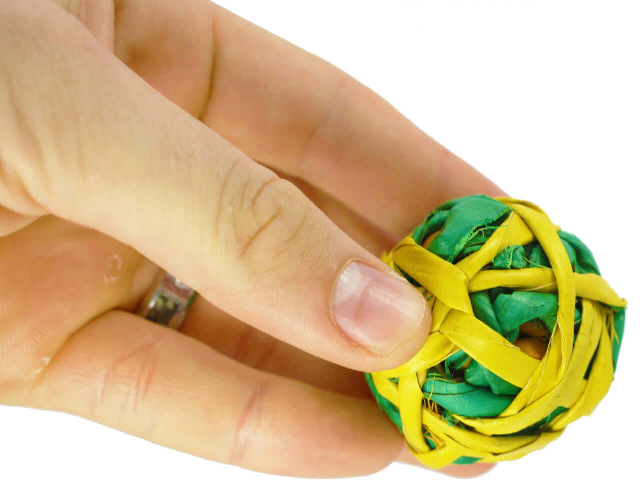03340 String Ball Foot Toy